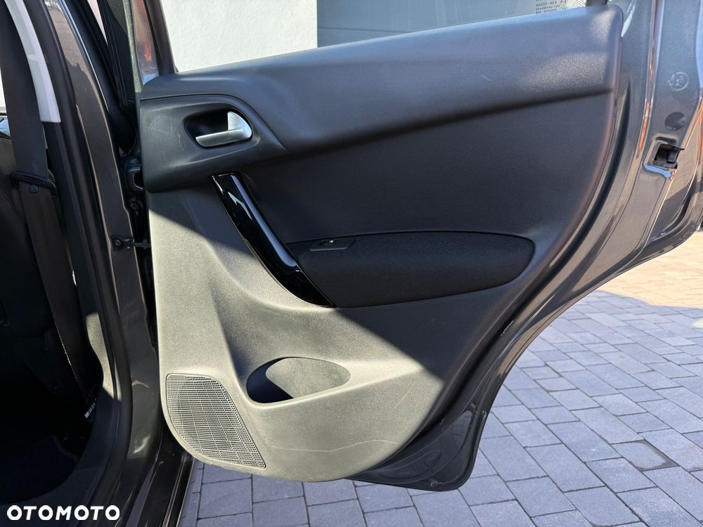 Citroën C3 e-HDi 90 FAP Exclusive - 27