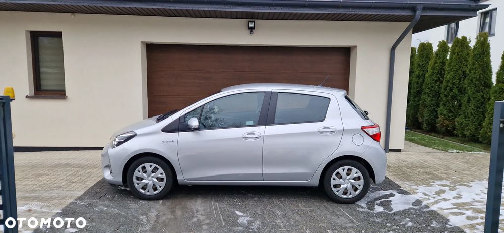 Toyota Yaris 1.5 Premium CVT - 2