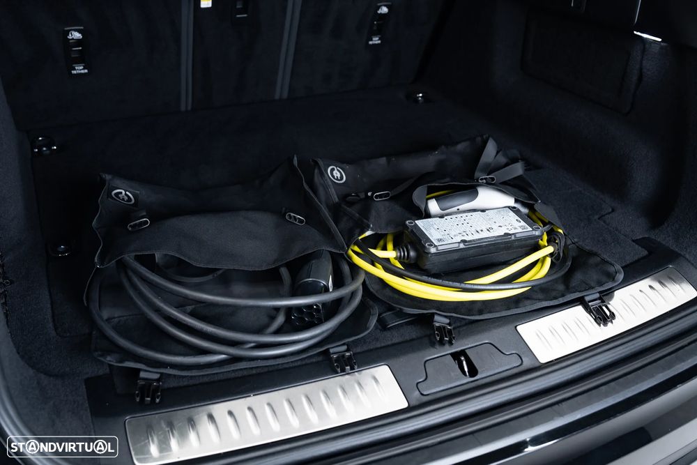 Land Rover Range Rover Velar 2.0 P400e AWD - 12