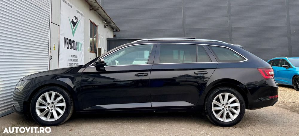 Skoda Superb 2.0 TDI DSG Style - 17