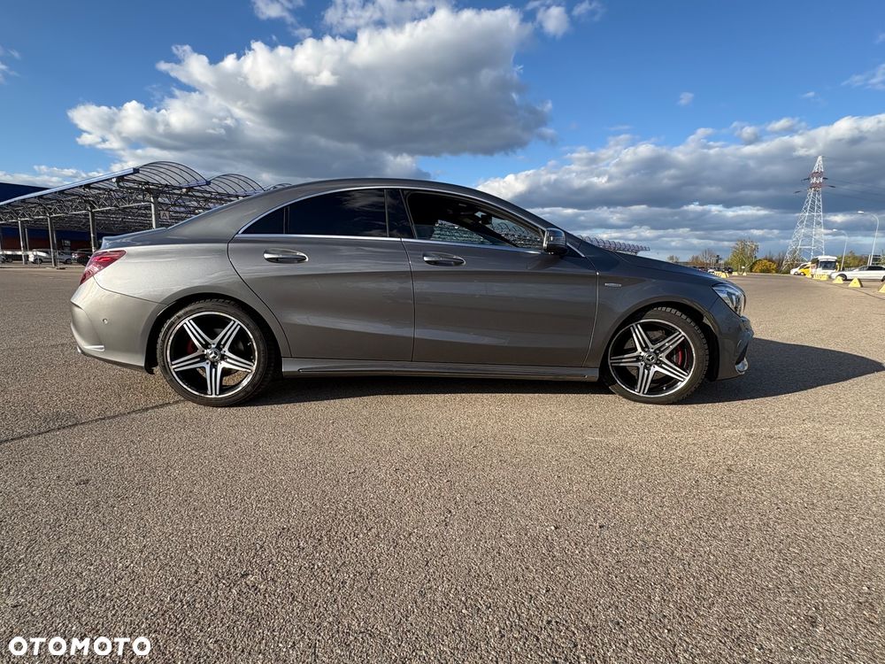 Mercedes-Benz CLA 250 4Matic 7G-DCT AMG Line - 23