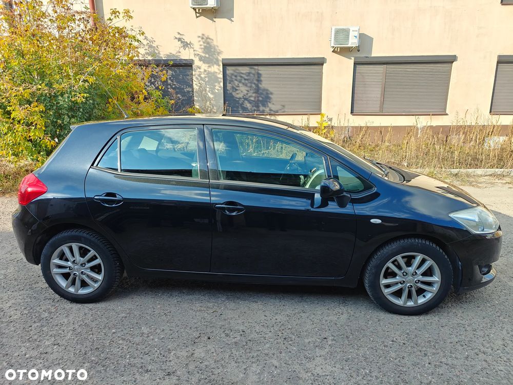 Toyota Auris 2008 photo 4