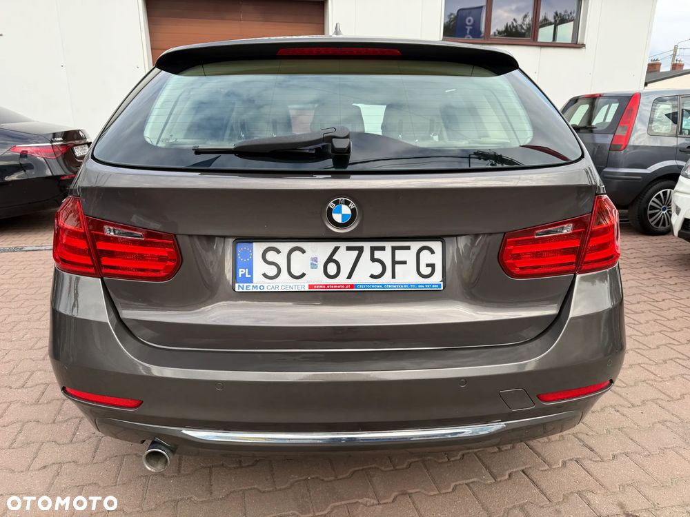 BMW Seria 3 318d Luxury Line - 10