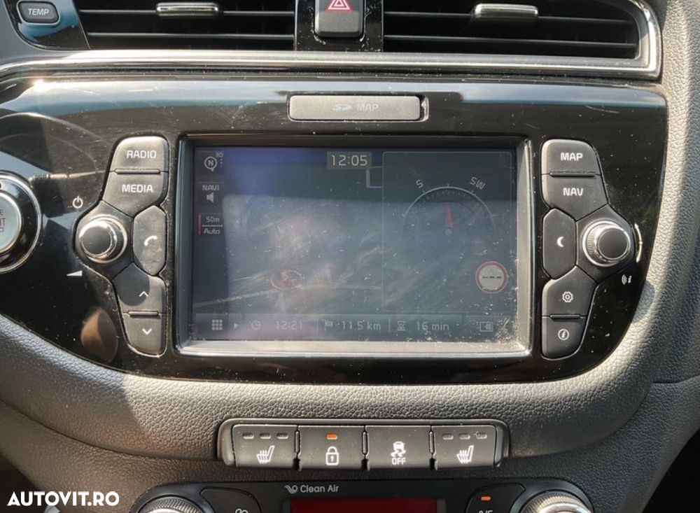 Kia Ceed 1.6 CRDi 136 DCT ISG Platinum Edition - 12