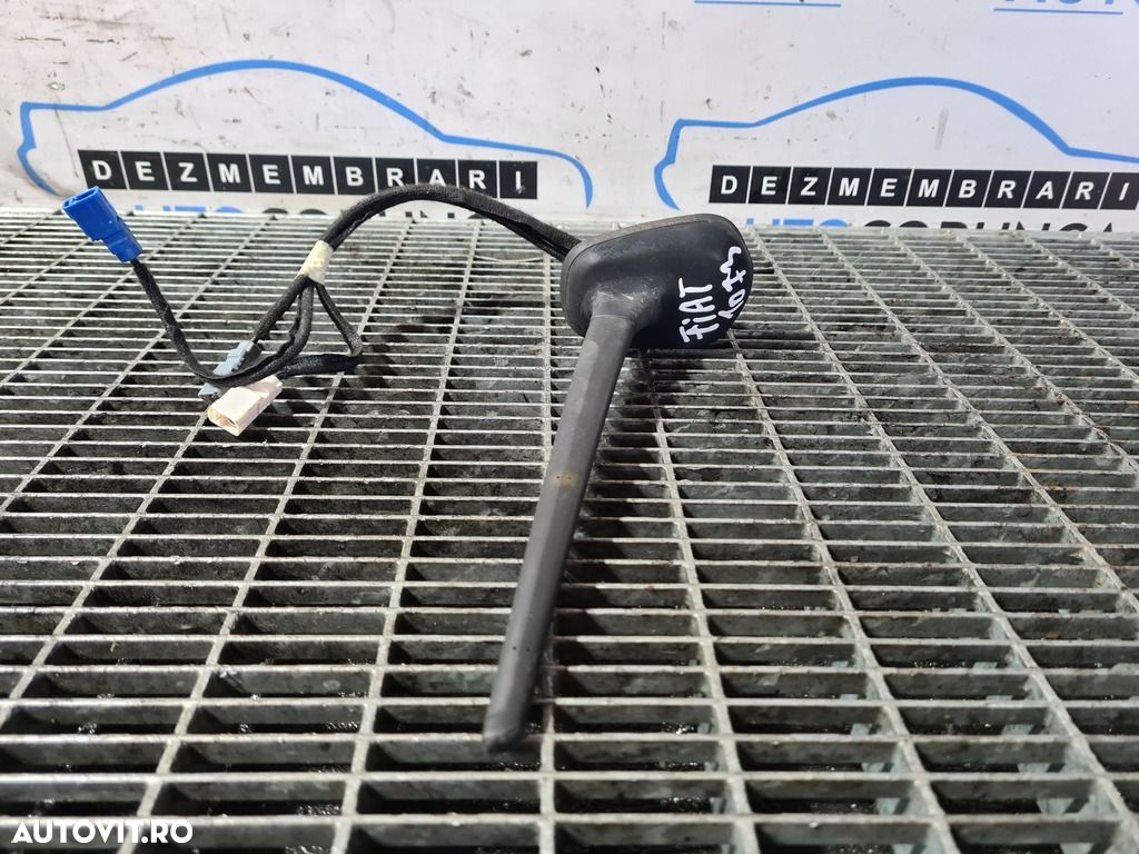 Antena Fiat 500X Cross 2014 - 2018 SUV (1073) - 2