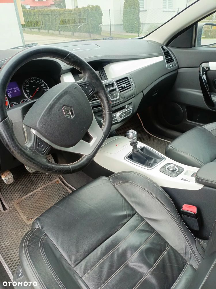 Renault Laguna dCi 150 FAP Monaco GP - 6