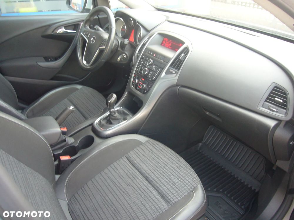 Opel Astra 1.4 T Enjoy - 18