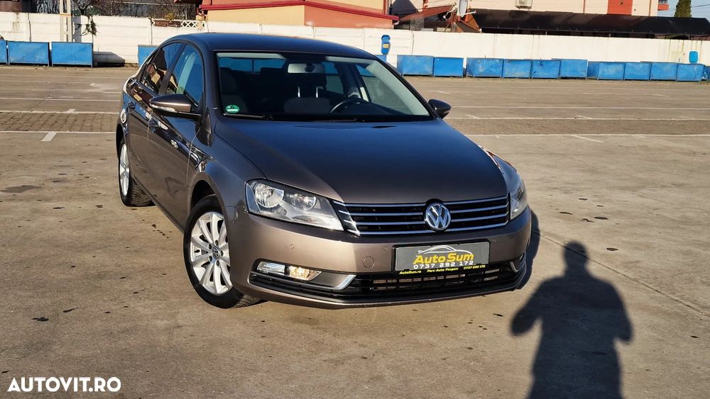 Volkswagen Passat 1.6 TDI DPF BlueMotion Technology Comfortline - 2