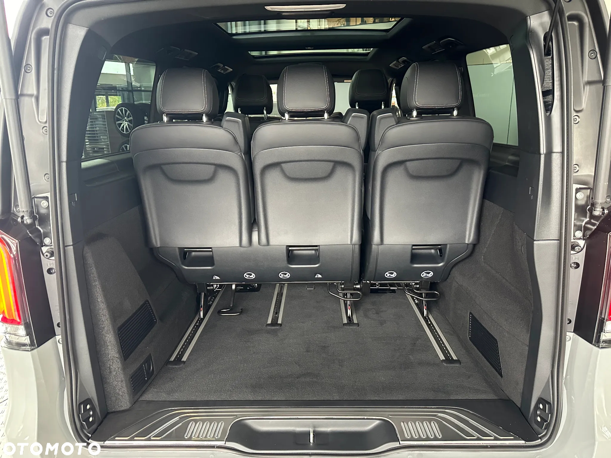 Mercedes-Benz EQV - 40