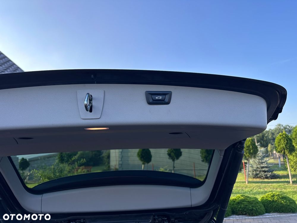 BMW Seria 3 318d DPF Edition Exclusive - 29