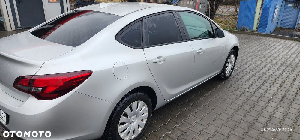 Opel Astra 1.6 EU6 - 3
