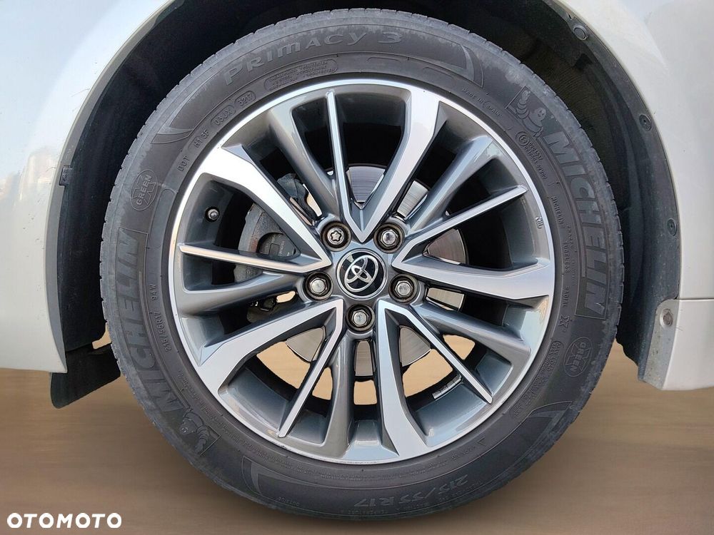 Toyota Avensis 1.8 Premium EU5 - 30