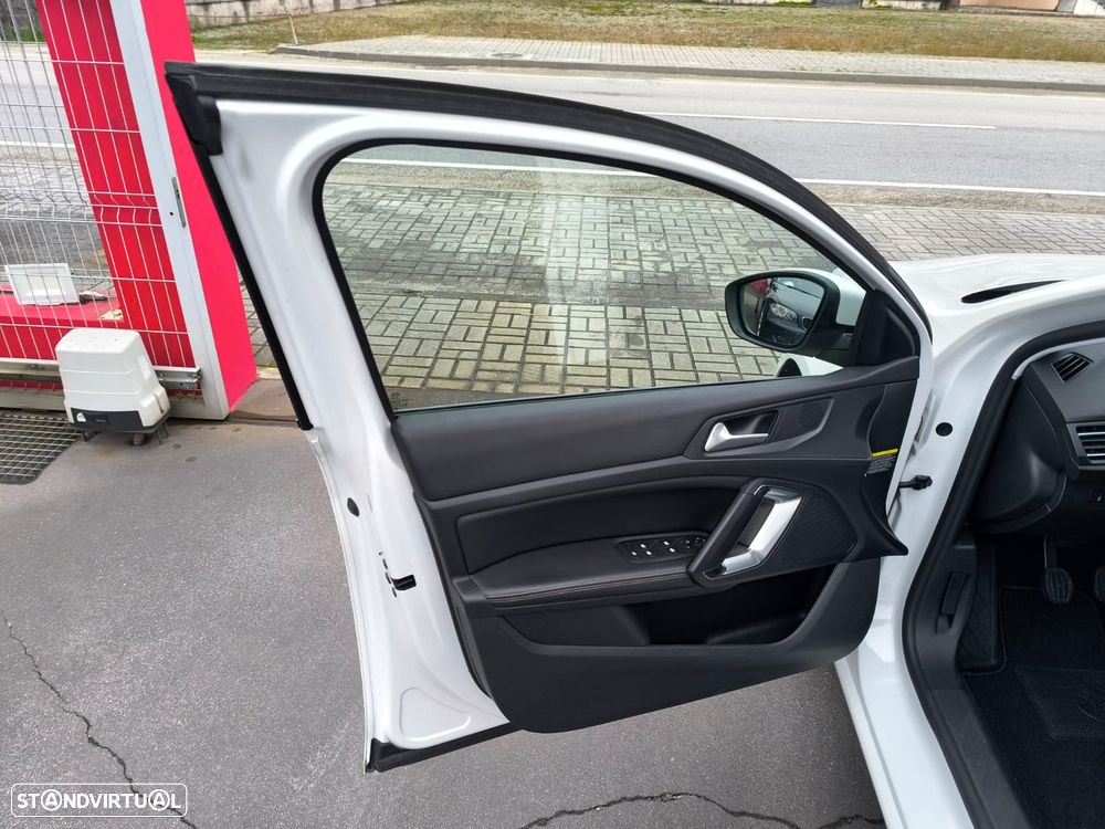 Peugeot 308 PureTech 130 GPF Stop & Start Allure - 21