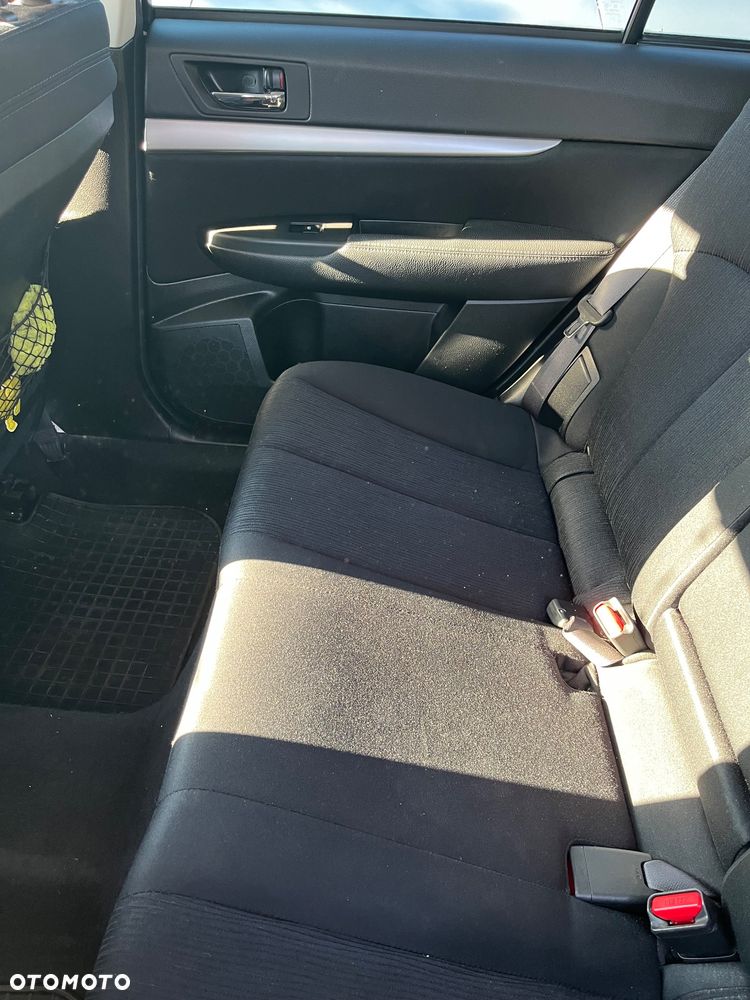 Subaru Legacy - 14
