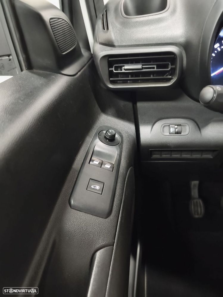 Fiat Doblo 1.5 BlueHDI Maxi (3 LUG) - 17