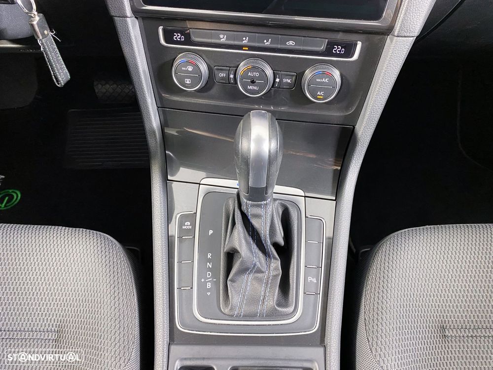 VW e-Golf AC/DC - 15