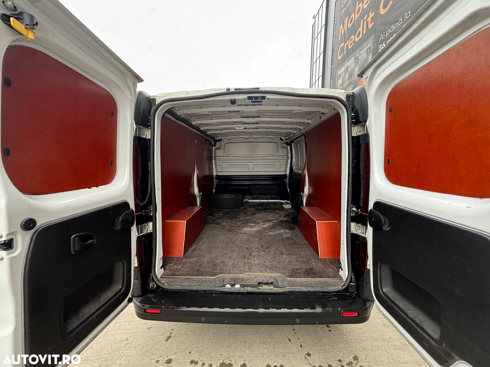 Renault TRAFIC - 6