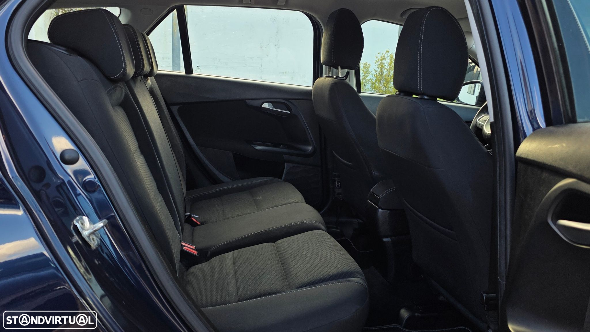 Fiat Tipo Station Wagon 1.3 M-Jet Lounge Tech J17 - 12