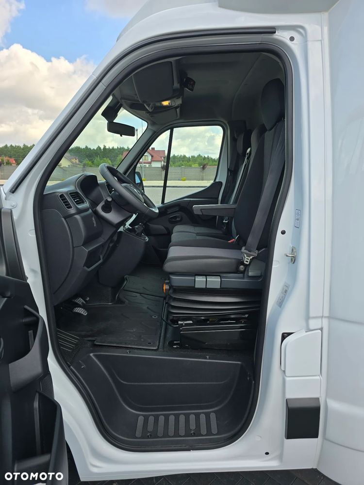 Renault MASTER CHŁODNIA 8 PALET Carrier XARIOS 350 -20*C +20*C 230V STACJONARNE PODŁĄNCZENIE TYLN OŚ BLIŻNIACZA WZMOCNIONA SALON POLSKA 125Tyś km SERWIS ASO RENO DO OSTATNIEGO Km GWARANCJA BOGATA OPCJA WYPOSAŻENIA LEDY HALOGENY TEMPOMAT FOTEL KIEROWCY PNEŁMATYCZNY - 29