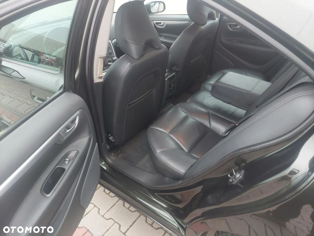 Volvo S60 2.5T Premium - 9