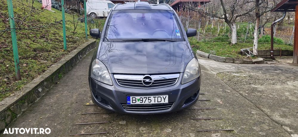 Opel Zafira - 1