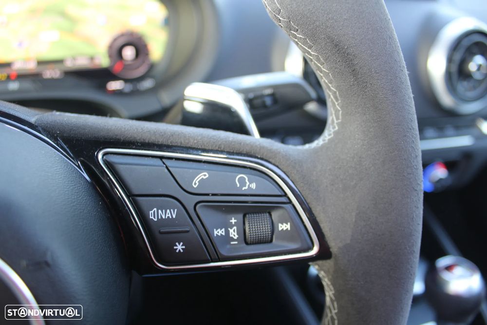 Audi RS3 Limousine - 16