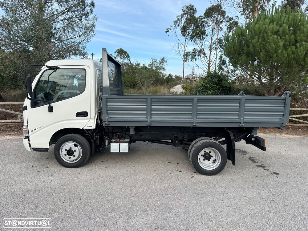 Toyota Dyna D4D Tri - Basculante - 7