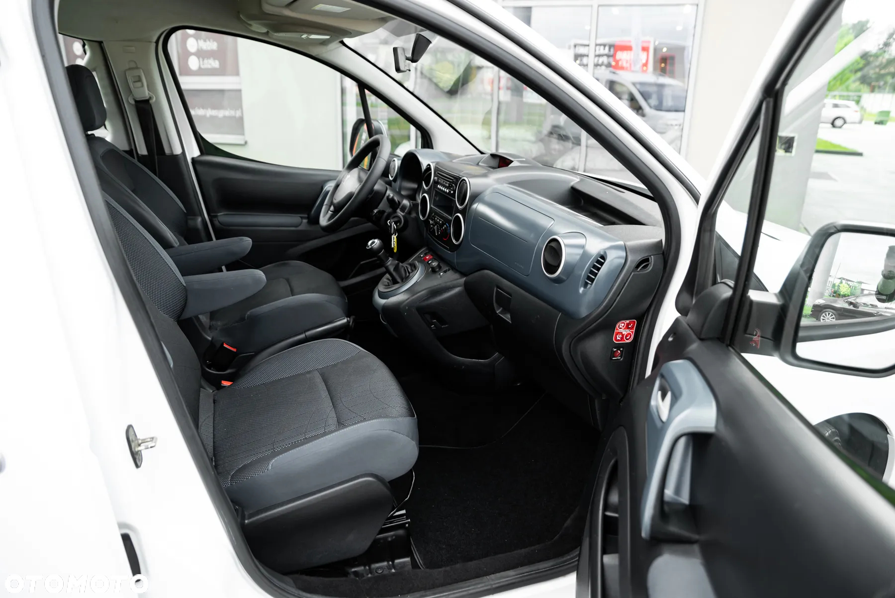Peugeot Partner Tepee 90 Family - 28