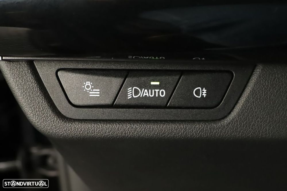 BMW X1 xDrive25e - 20