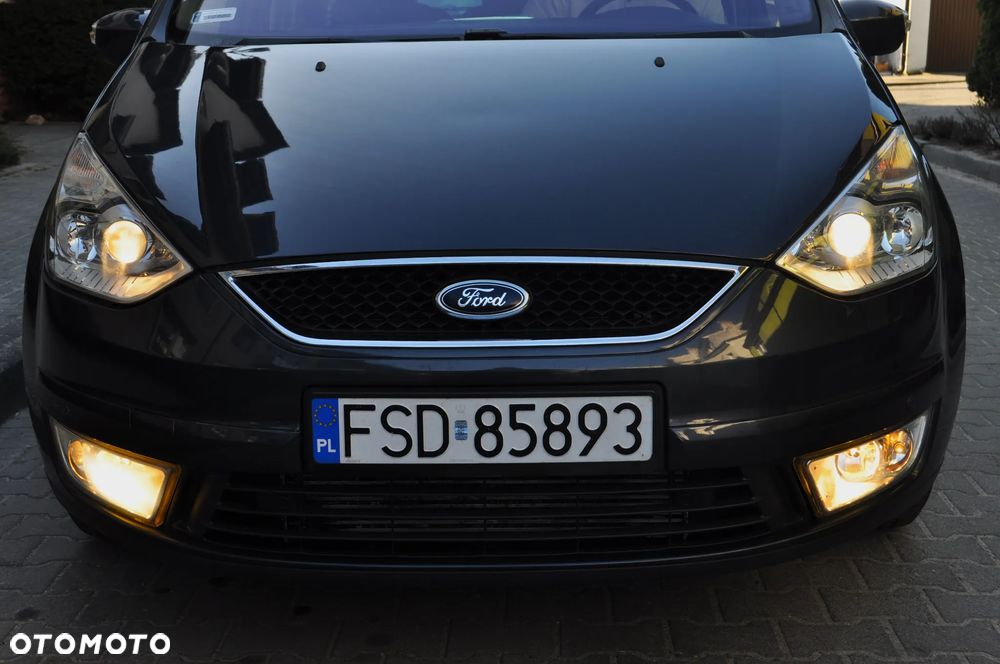 Ford Galaxy 2.0 TDCi Ghia - 33