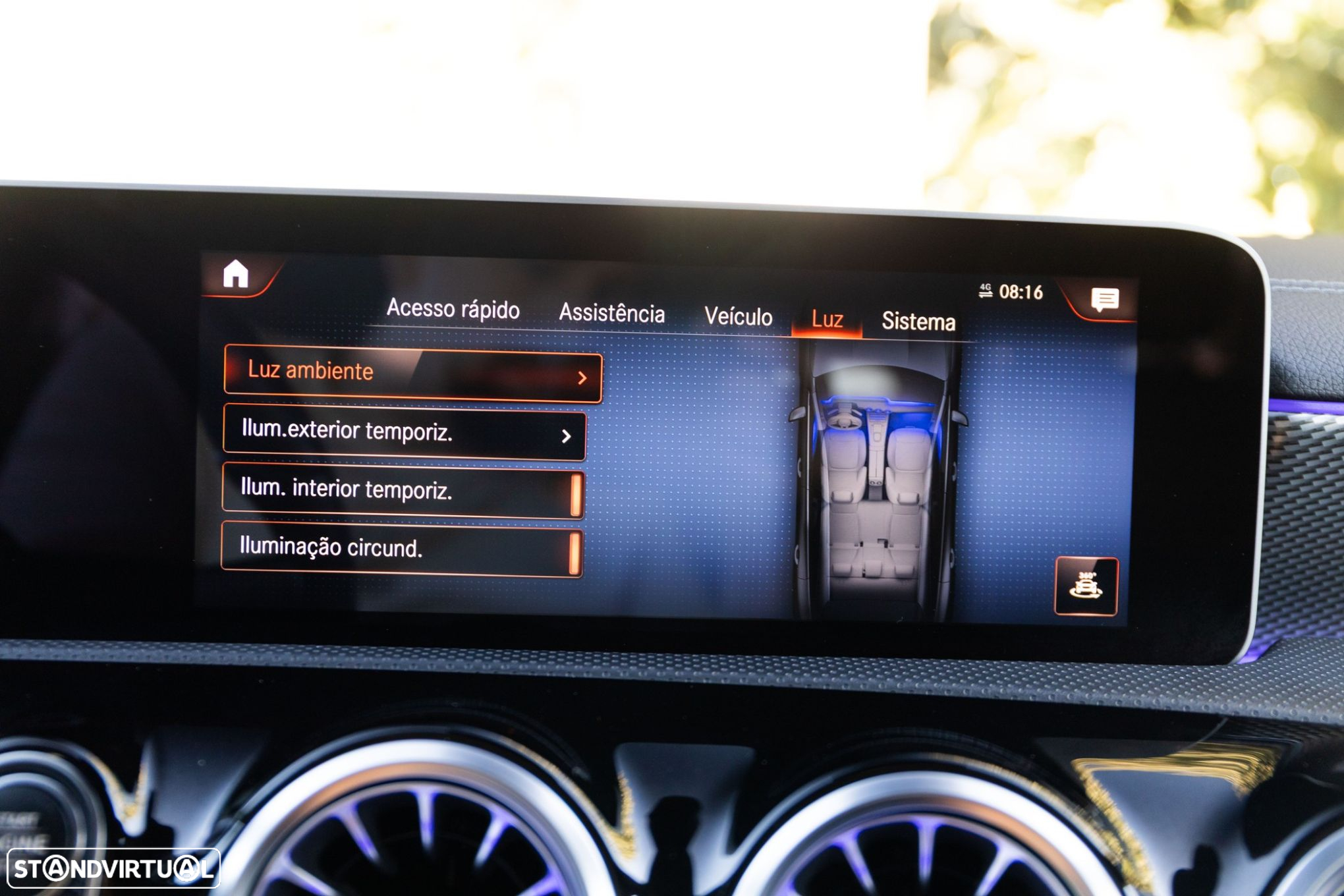 Mercedes-Benz CLA 200 - 40