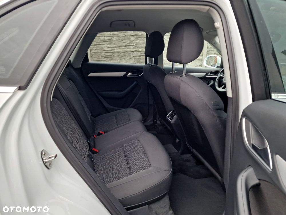 Audi Q3 2.0 TDI S tronic design - 21