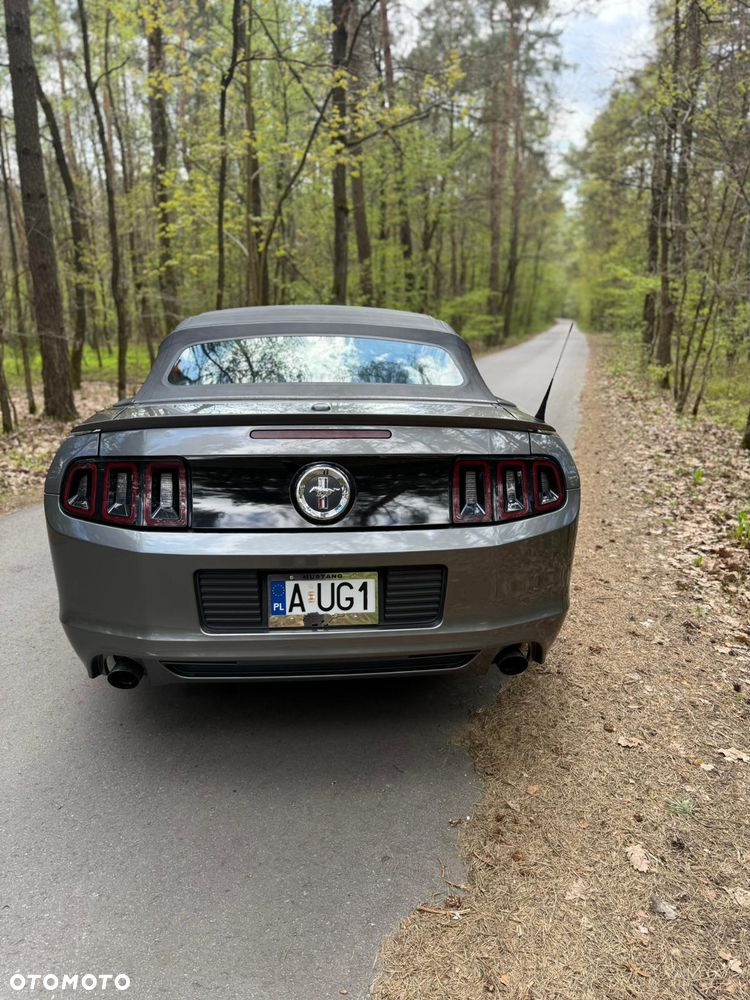 Ford Mustang 3.7 V6 Premium - 3