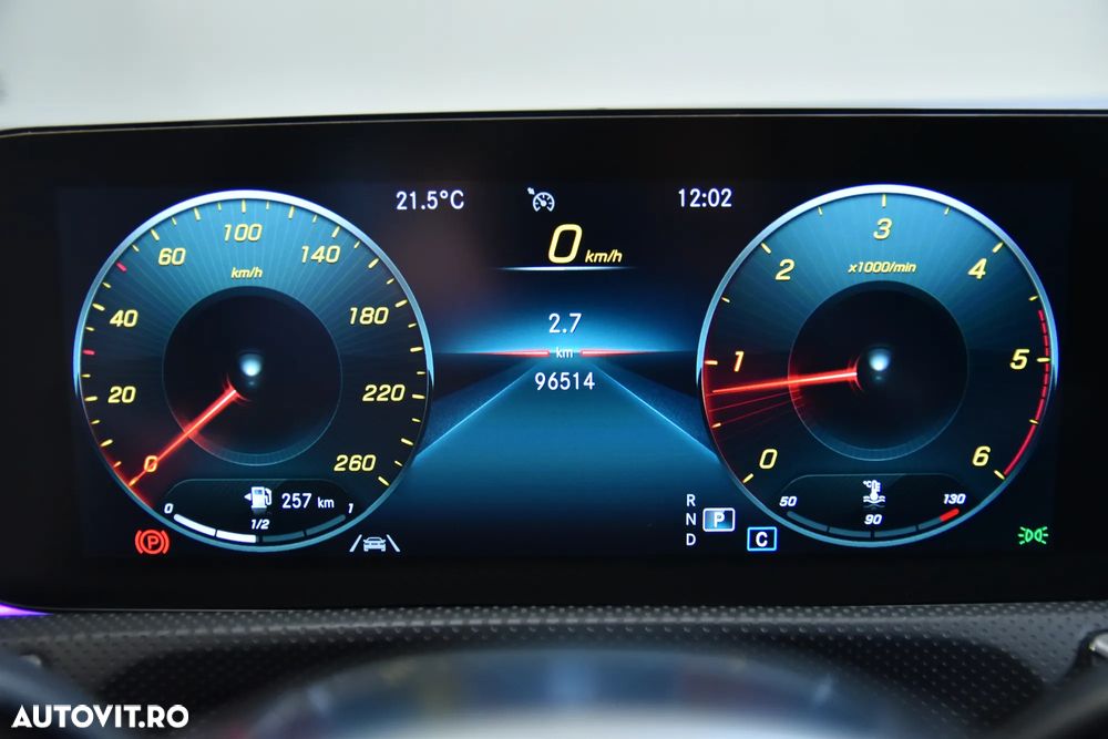 Mercedes-Benz CLA 200 - 10