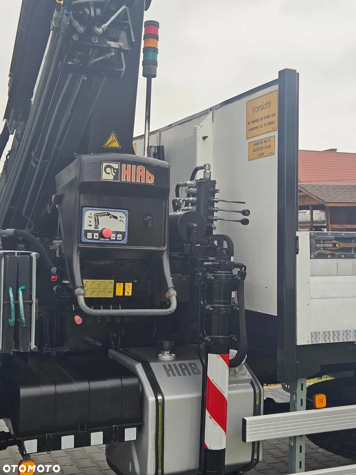 MAN TGM 18.240 4X4 HIAB 200C 6 OSÓB - 10