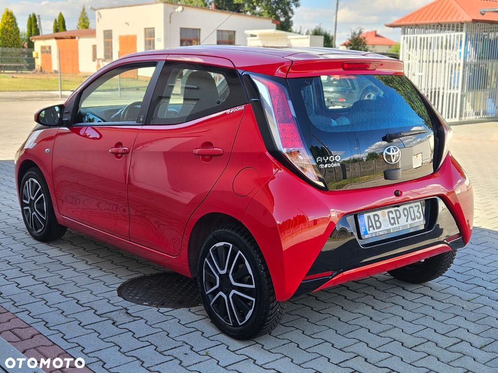 Toyota Aygo x-play Edition S+ - 10