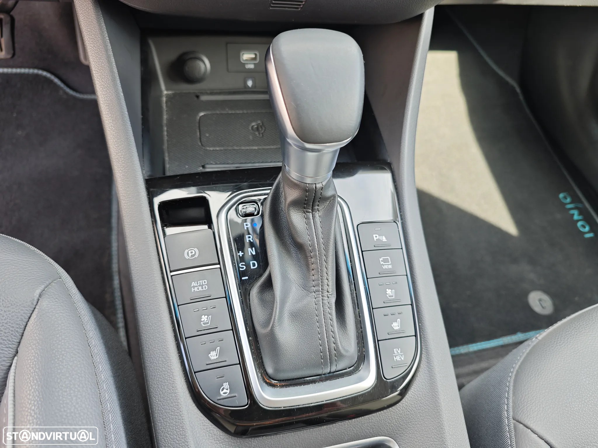 Hyundai Ioniq 1.6 GDI HEV Pack Plus - 43