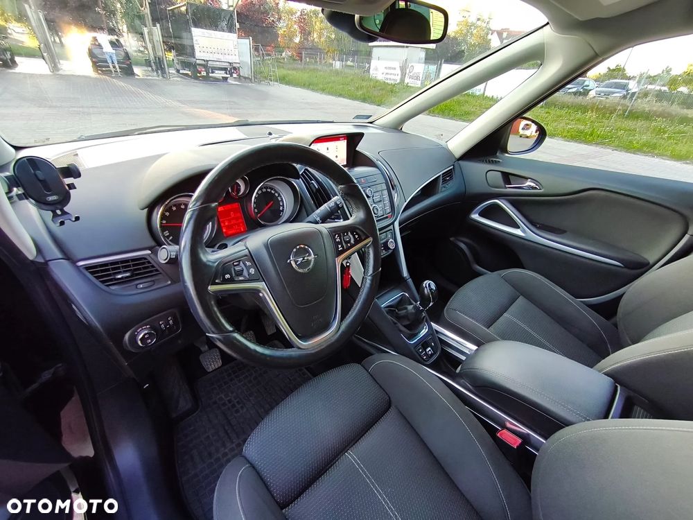 Opel Zafira Tourer 1.4 Turbo Active - 14