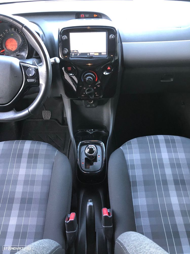 Peugeot 108 1.0 VTi Allure ETG5 - 23