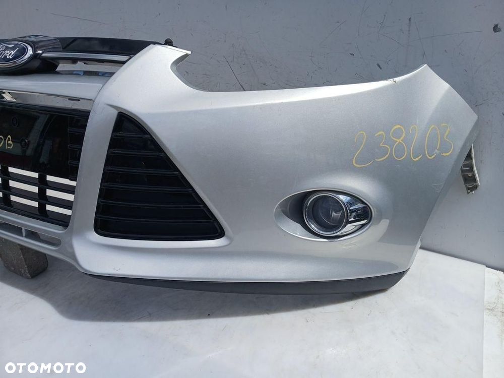 ZDERZAK PRZÓD PRZEDNI SREBRNY FORD FOCUS III MK3 10-14r. KOD LAKIERU OB - 2
