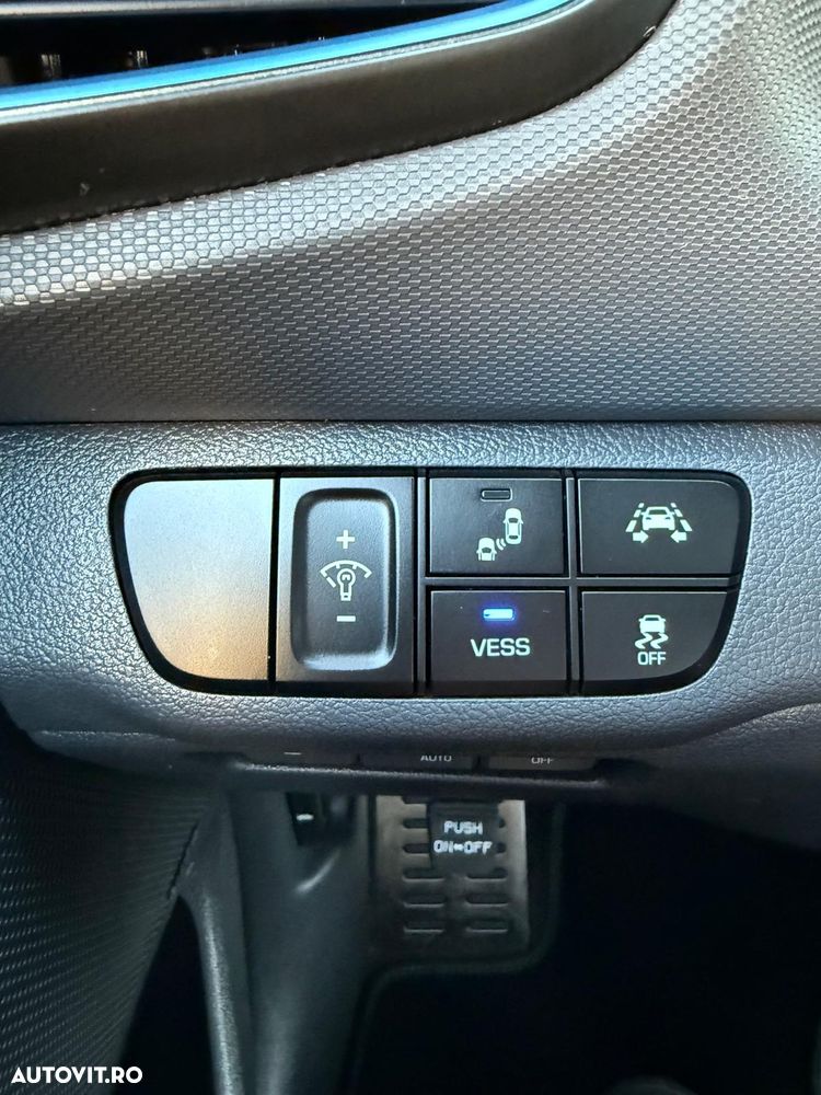 Hyundai IONIQ 1.6 141CP Exclusive - 29