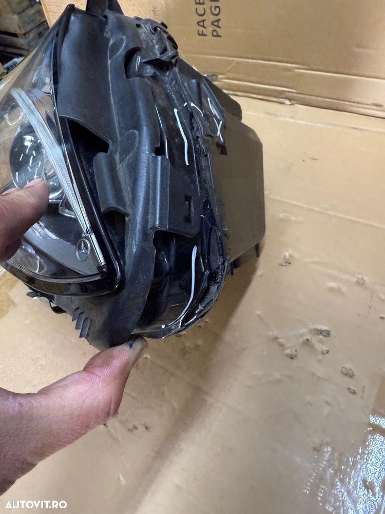Far dreapta led cu defecte MERCEDES C-class W205 an 2014 cod A2058200661 - 8