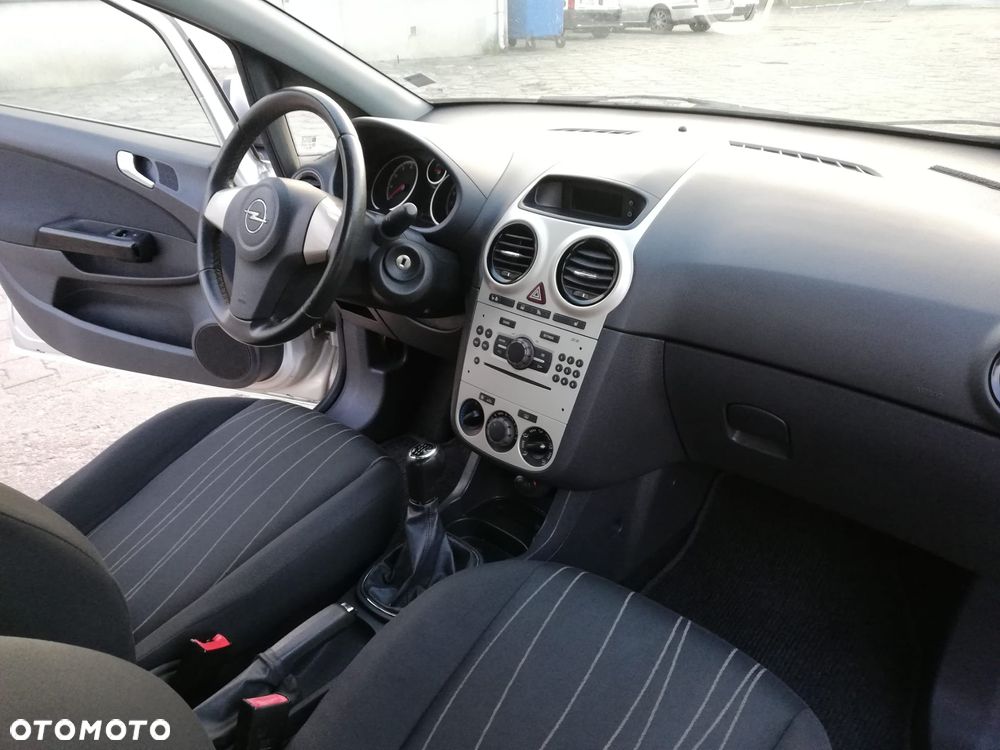 Opel Corsa 1.2 16V Innovation 110 Jahre - 23