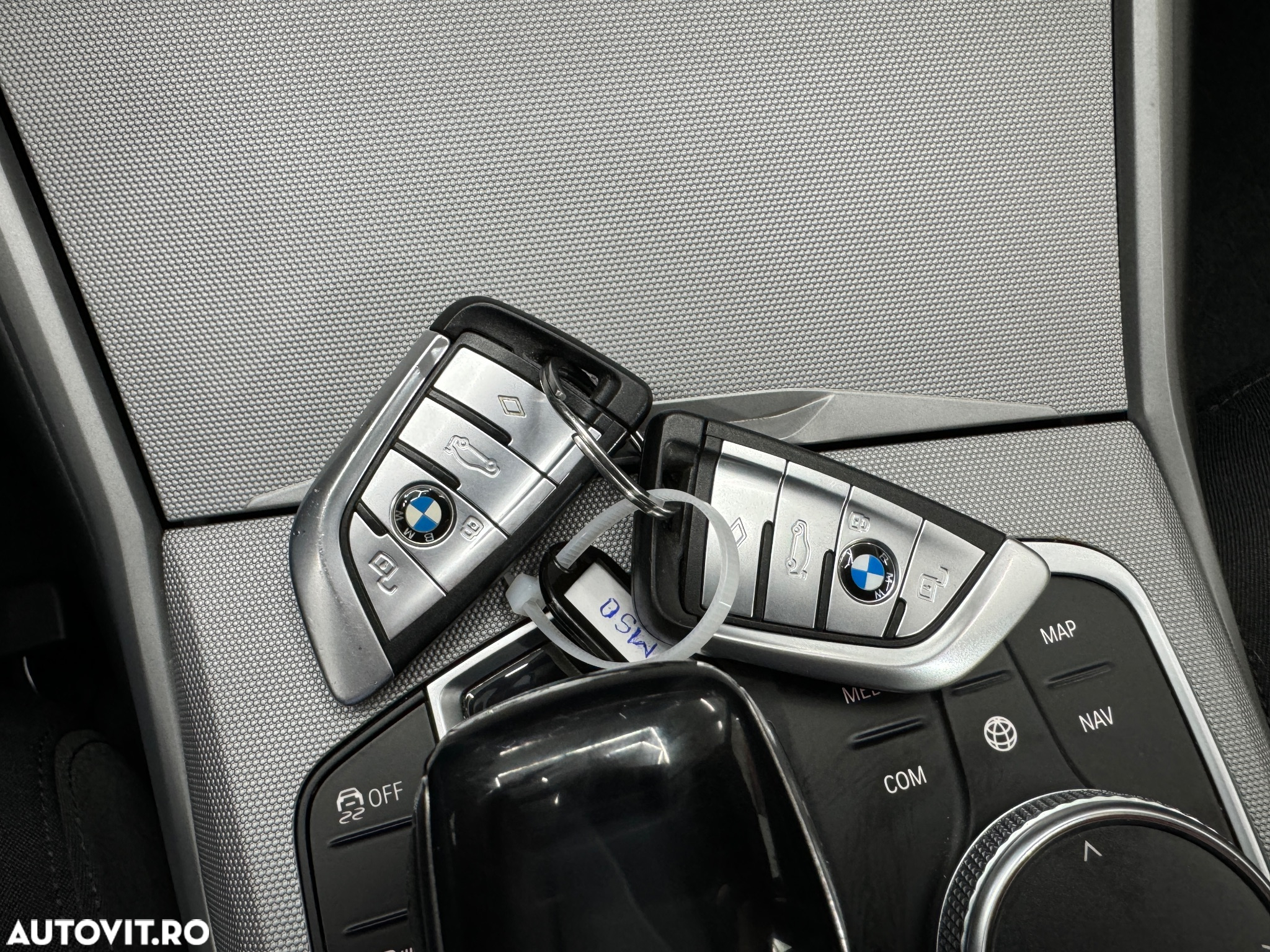 BMW Seria 3 320d xDrive AT Advantage - 34