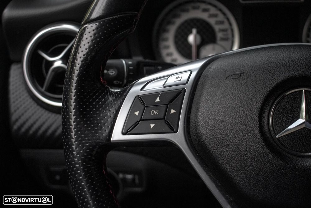 Mercedes-Benz A 180 CDI AMG Line - 14