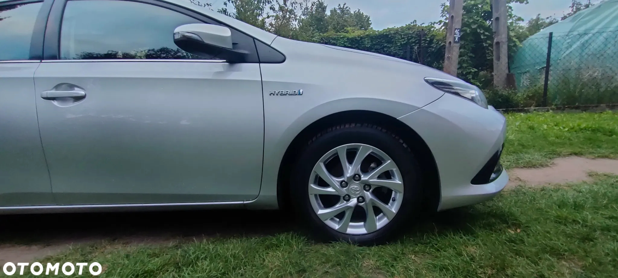 Toyota Auris Hybrid 135 Selection - 18