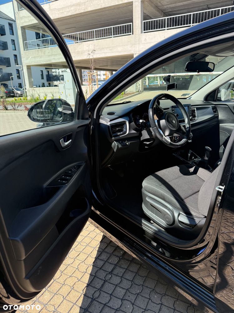 Kia Rio - 7
