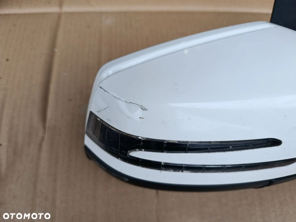 MERCEDES W204 LUSTERKO PRAWE 7 PIN EUROPA - 3