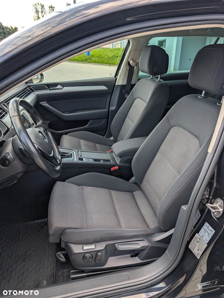 Volkswagen Passat 1.8 TSI BMT Comfortline DSG - 29
