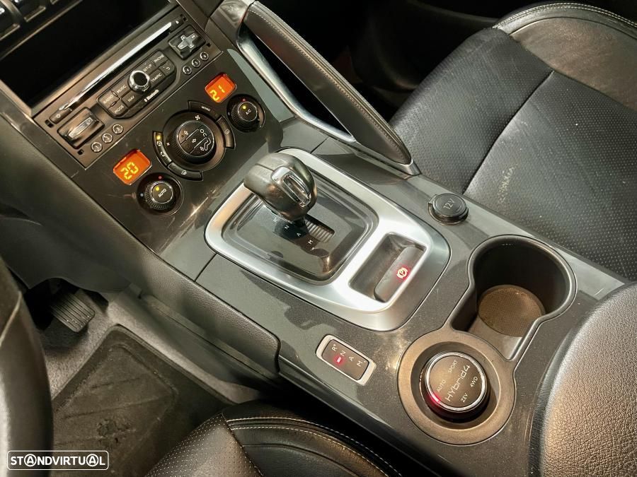 Peugeot 3008 2.0 HDi Hybrid4 - 14